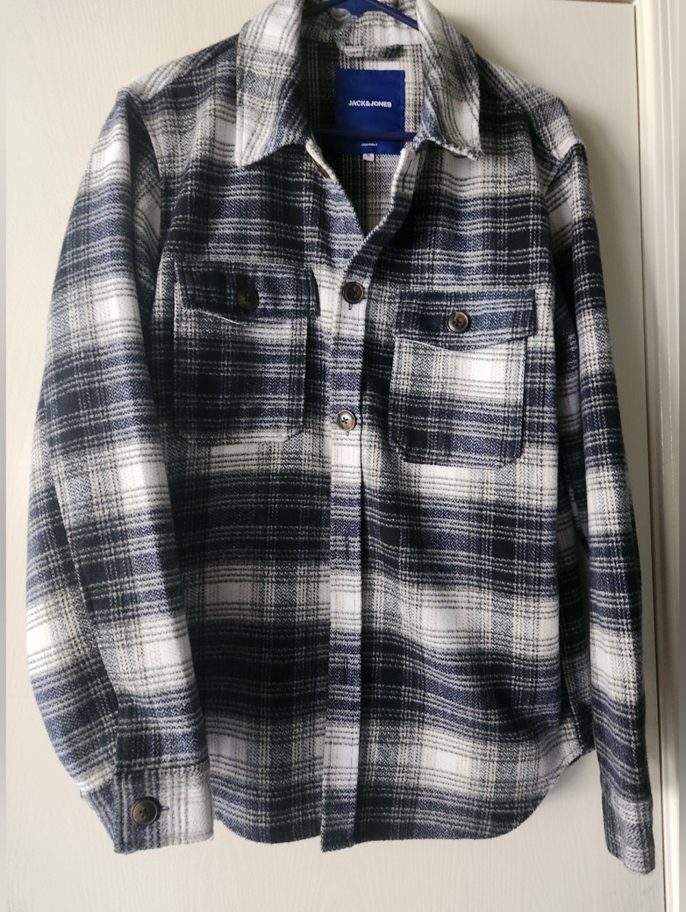 Jack & Jones Men's Navy/Cream Plaid Flannel Oversized Shirt Size Med EUC $29Exc